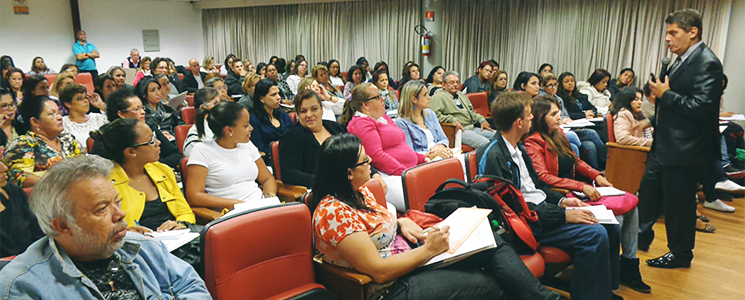palestrante e auditório palestrante e auditório