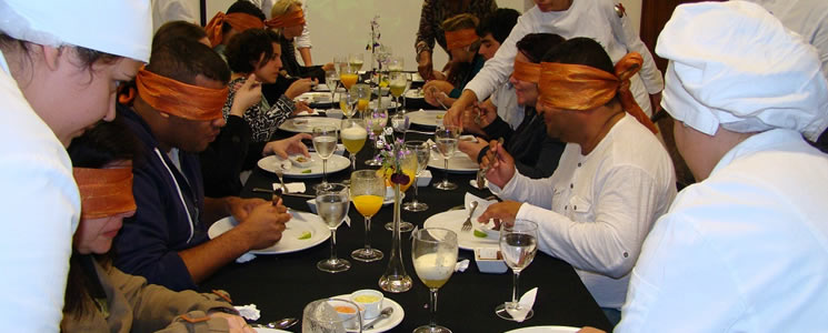 almoço às cegas almoço às cegas