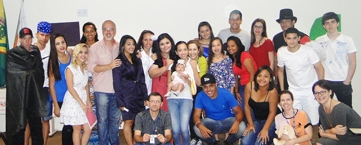Turma do programa Aprendizagem durante a atividade Turma do programa Aprendizagem durante a atividade