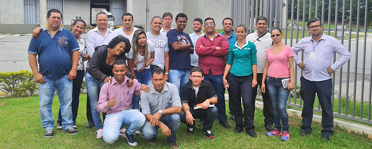 Turma reunida no local Turma reunida no local