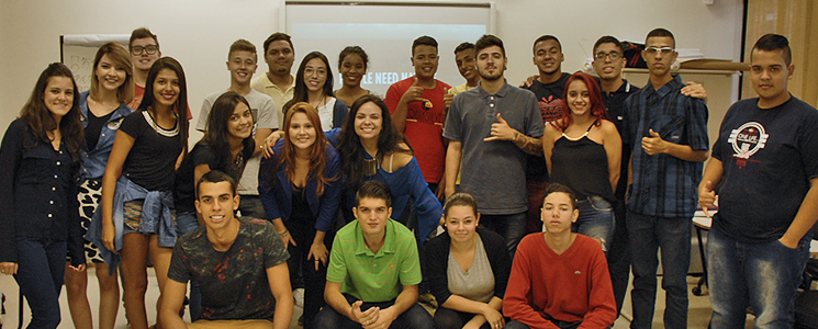 Turma do Aprendizagem reunida Turma do Aprendizagem reunida