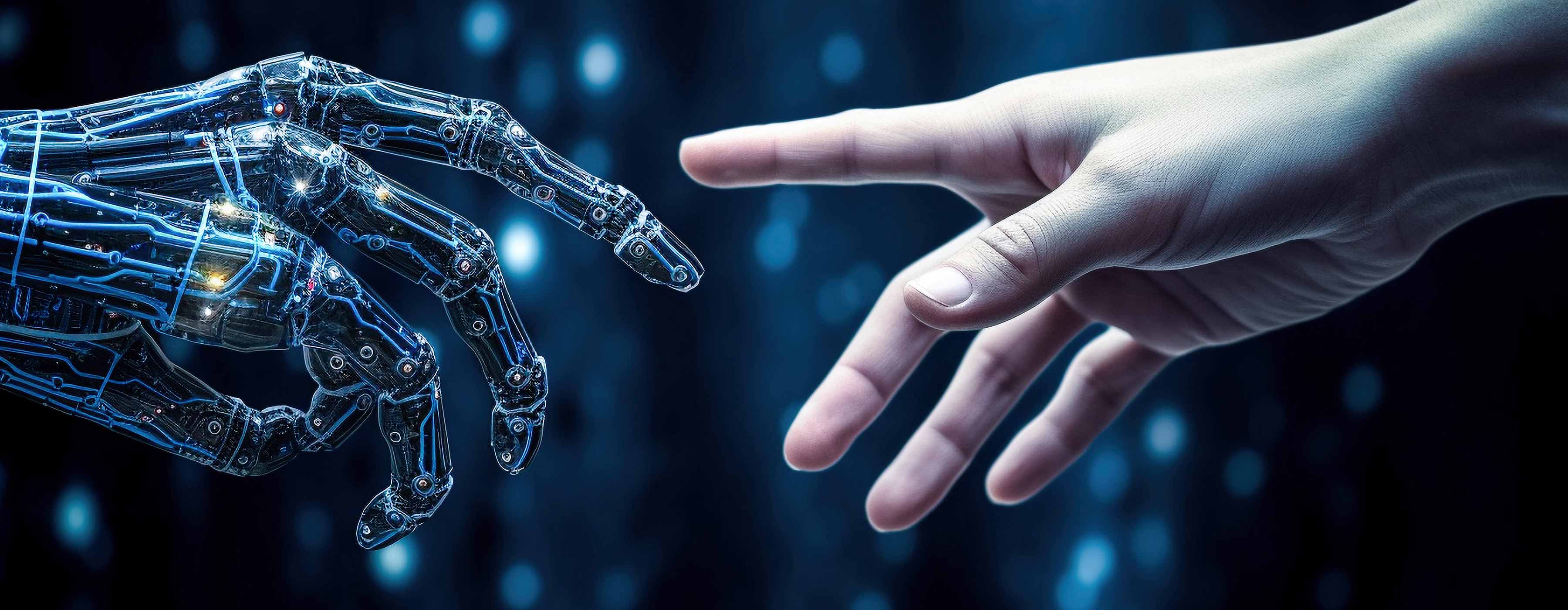 Desenvolvimento de soluções de inteligência artificial na nuvem - Foto em close de uma mão humana se aproximando de uma mão robótica.