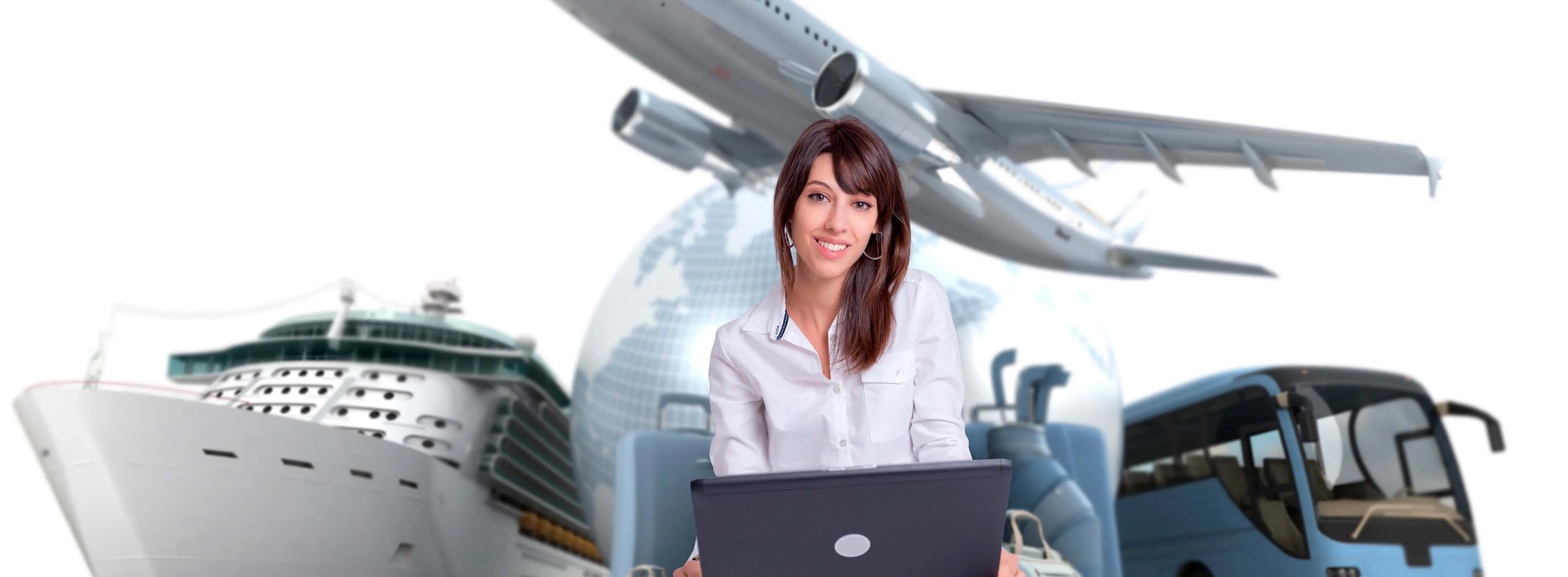 Foto de mulher com notebook em um fundo que contém um avião, um navio, um ônibus e um globo terrestre