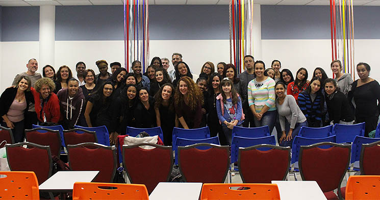 Alunos do curso Técnicas Avançadas para Contadores de História e participantes da ação no Senac Aclimação Alunos do curso Técnicas Avançadas para Contadores de História e participantes da ação no Senac Aclimação