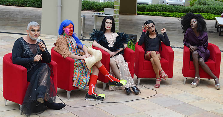 Drag queens da região de Sorocaba em roda de conversa Drag queens da região de Sorocaba em roda de conversa